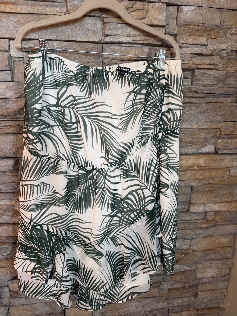 Express White and Green Palm-Print High-Low Skirt